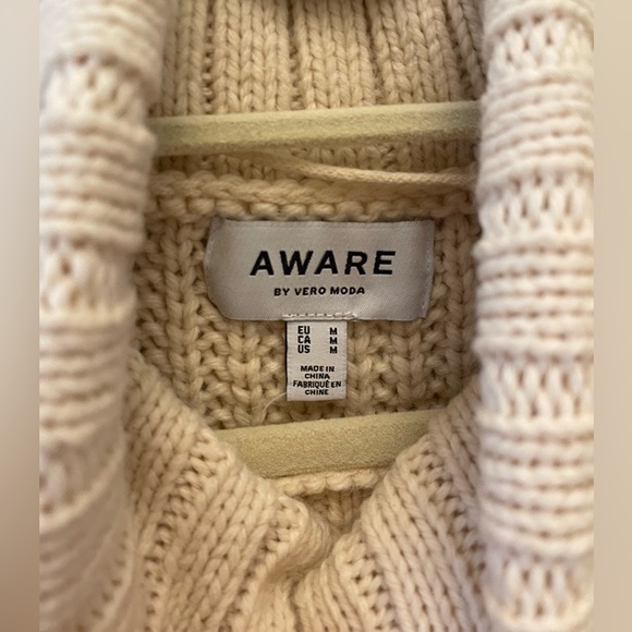 AWARE by Vero Moda Turtleneck Vest, Cream, Medium - Picture 4 of 5